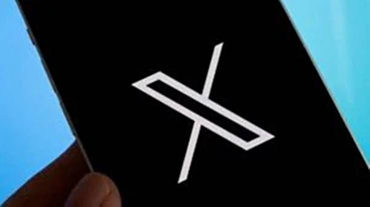 Is Twitter Down? Understanding X Outages, Causes, User Reactions, and Platform Reliability